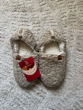 Amazon EverFoams Women's Slippers